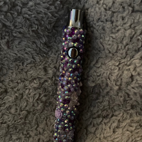 Bejeweled “Purple Princess” Bedazzled Battery Pen - Picture 1 of 4